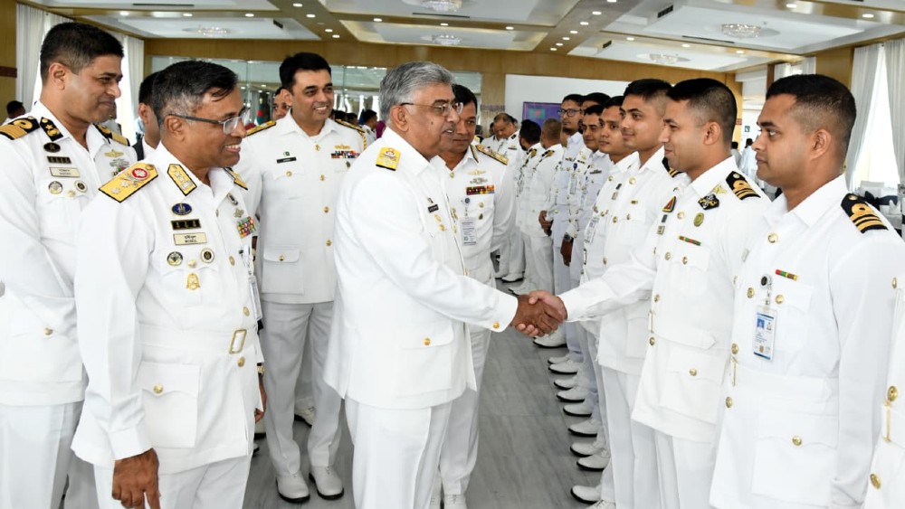 Pakistan, Bangladesh navies reaffirm defense cooperation during Admiral Ashraf’s visit
